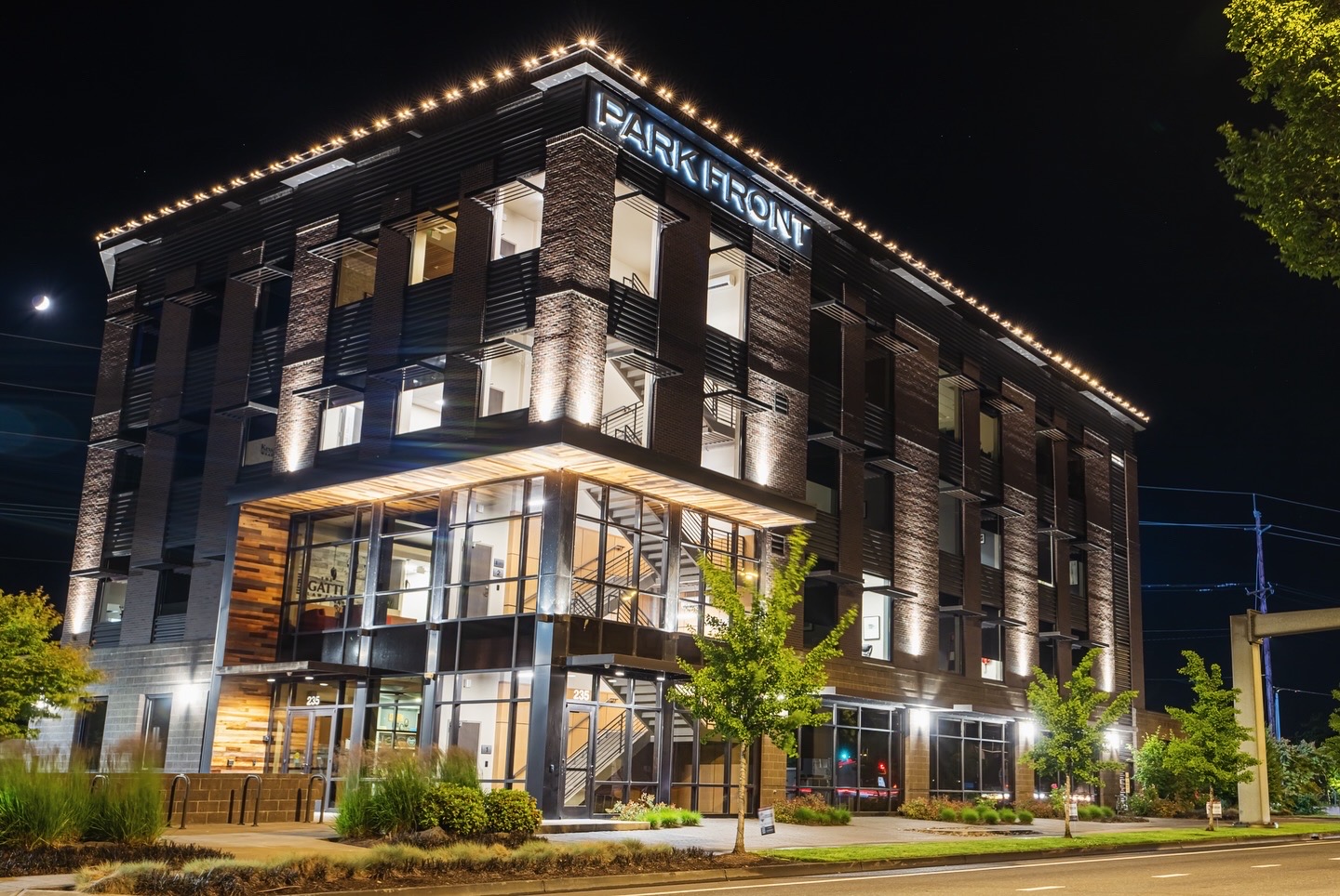 Commercial Grade Landscape Lighting